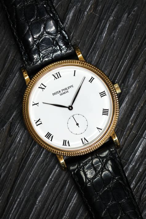 patek philippe calatrava ref. 3919|clous de paris meaning.